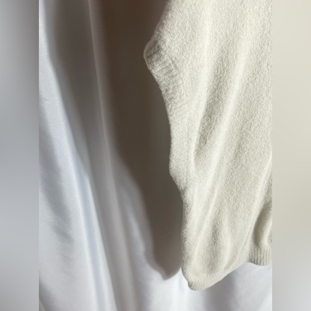 STYLUS Women's Size XL Cream Crew Neck Sweater Soft Knit Minimalist - Picture 2 of 7